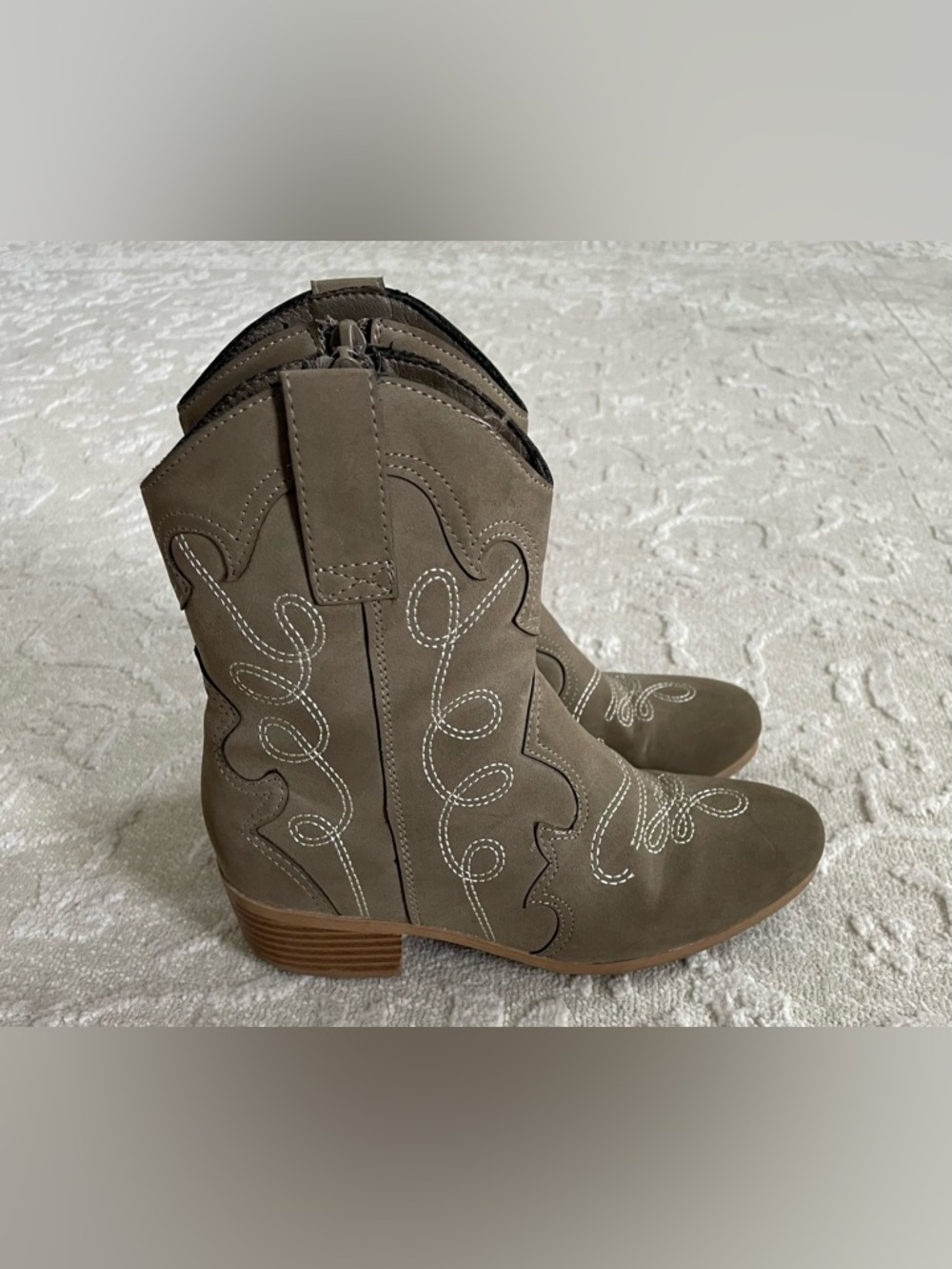 MIA Youth Girls Embroidered Western Boots